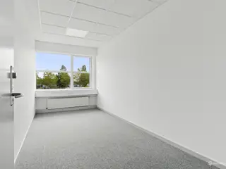 Lille kontor til leje i Glostrup med velholdte faciliteter