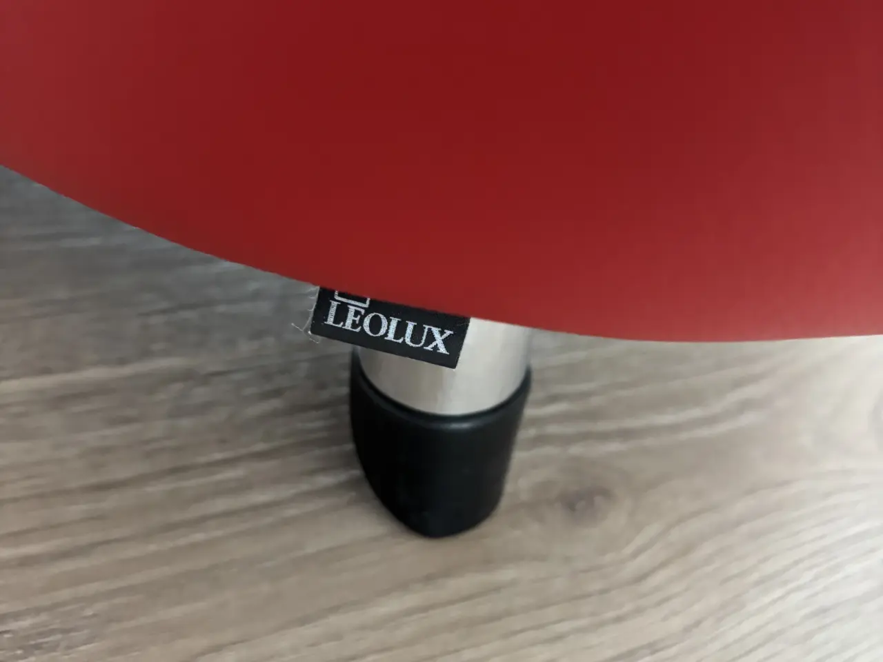 Billede 2 - Lænestol rød læder. Leolux icon.