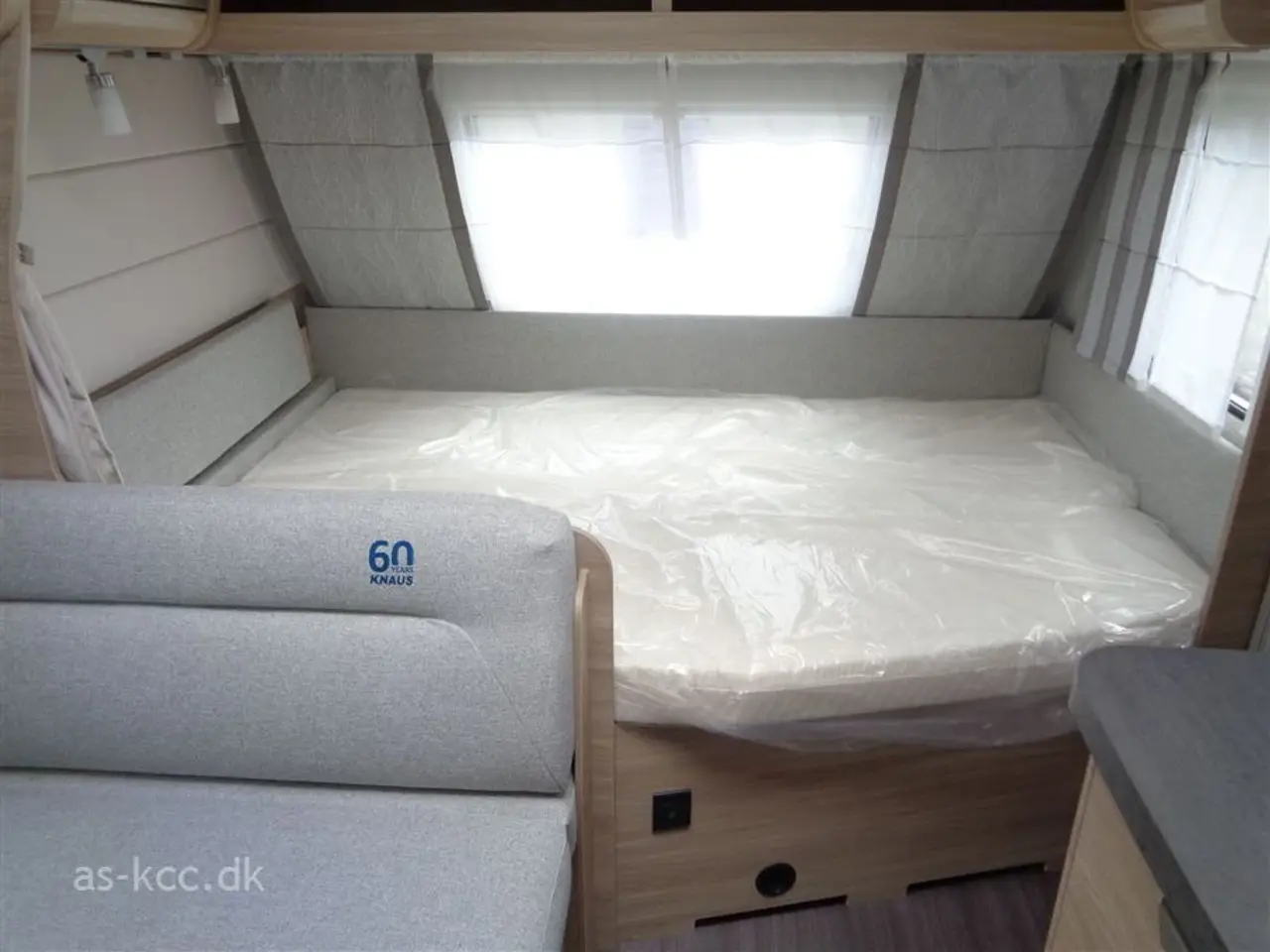 Billede 9 - 2023 - Knaus Südwind 500 QDK "60 Years Celebration" Knaus Südwind 500 QDK Dobbeltseng og Køjer