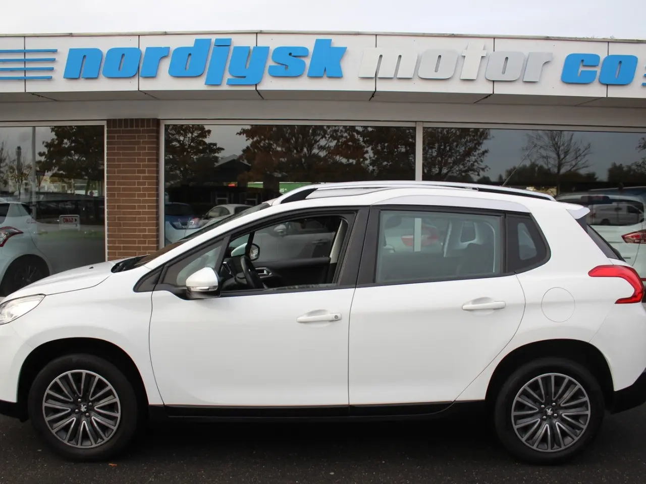 Billede 1 - Peugeot 2008 1,2 VTi 82 Active