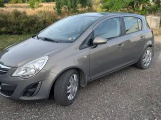 Velholdt Opel Corsa 1,4 Cosmo Aut.100hk (A14XER)