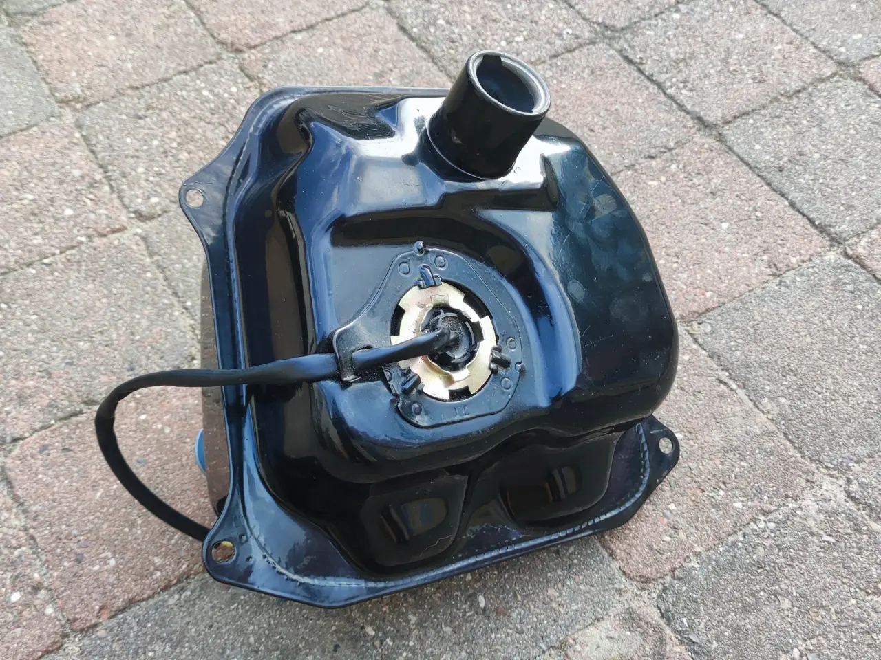 Billede 3 - Benzin tank til vga explora