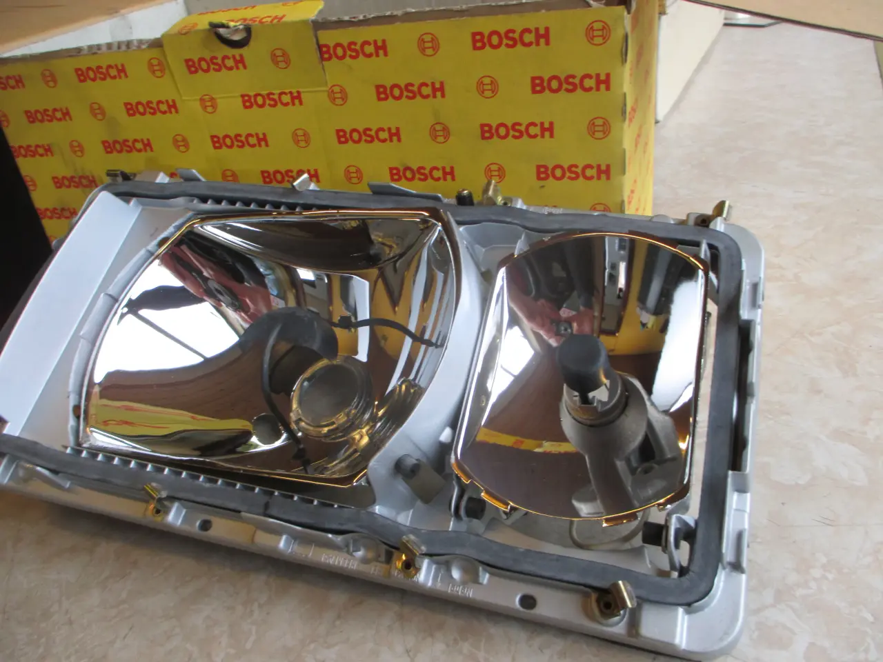 Billede 5 - V forlygte uden glas Mercedes Bus 0303