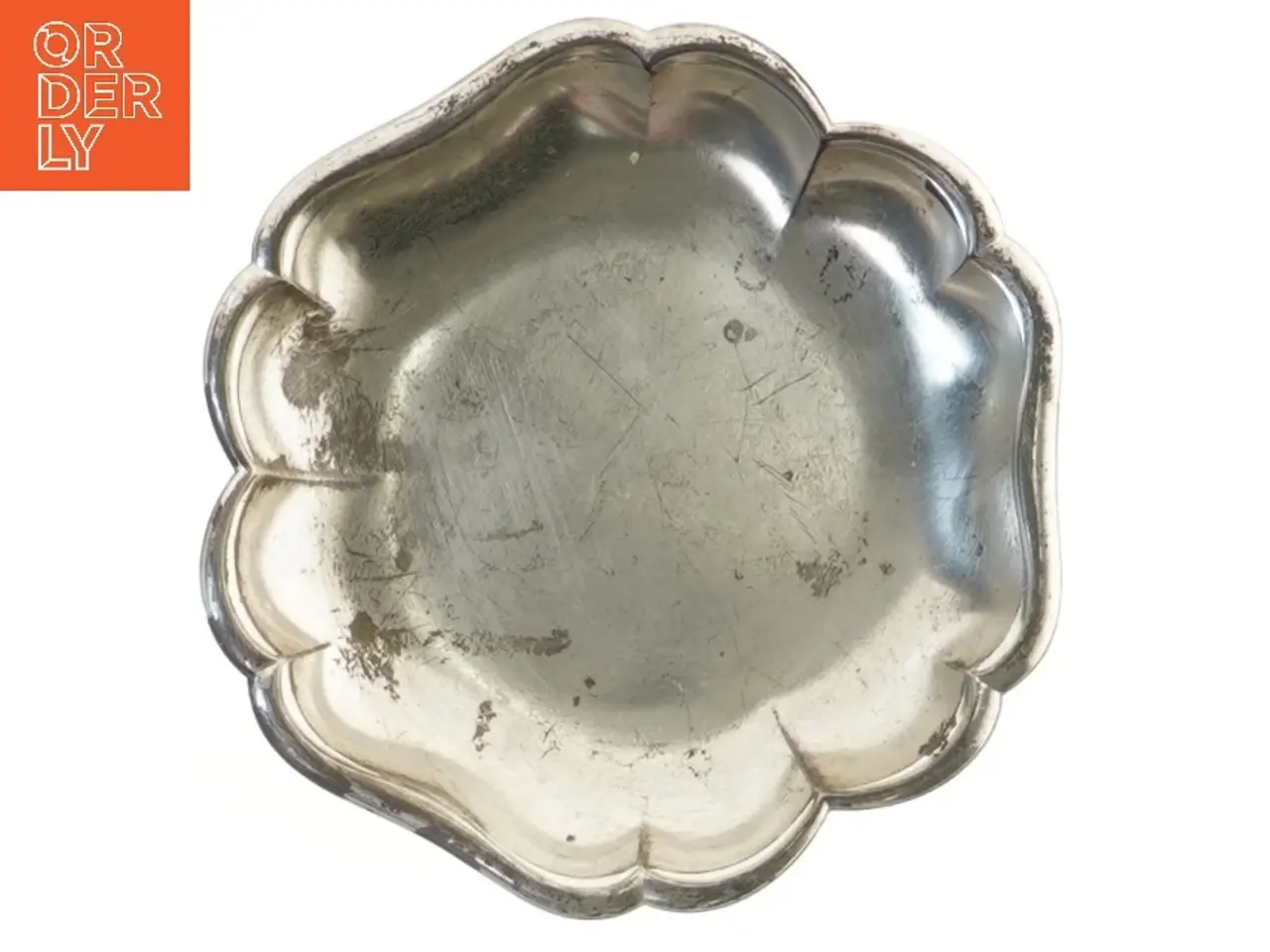 Billede 1 - Antikt fad i pletsølv Ø 16 cm (str. Ø 16 cm)