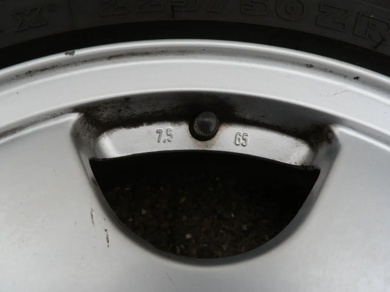 Billede 3 - Et stk. originalt 16 t. fælge til Porsche 928GT