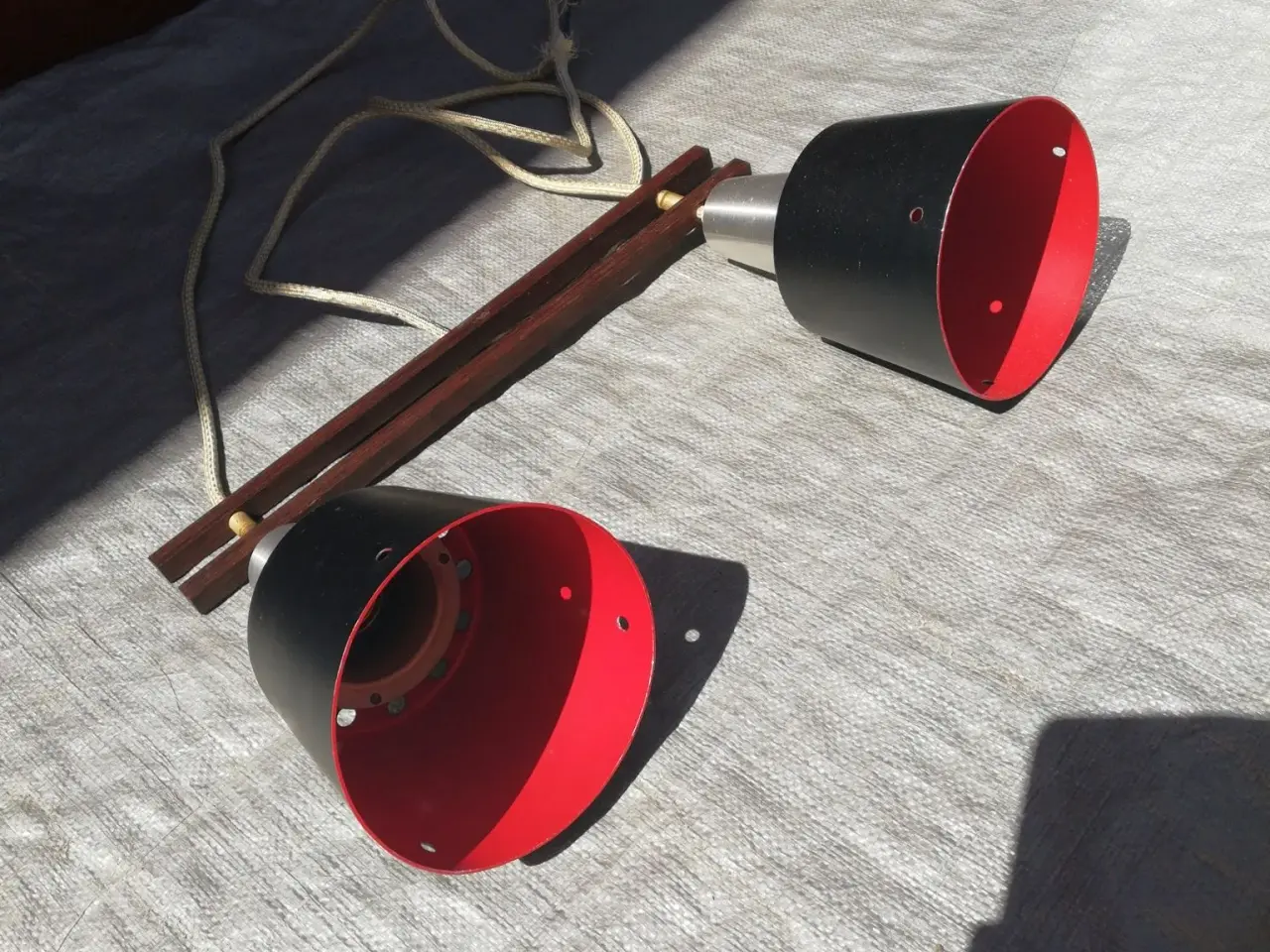 Billede 1 - Loftslampe i metal og palisander