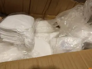 ANSIGTSMASKER, K