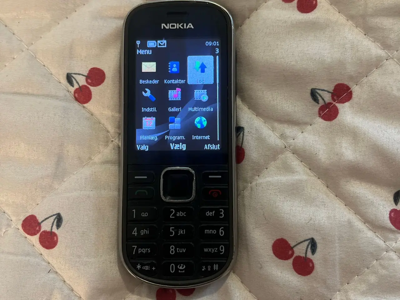 Billede 1 - Nokia 3720c-2 mobiltelefon