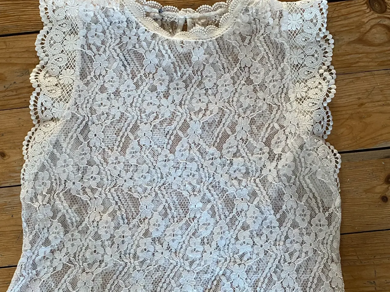 Billede 4 - Hvid blonde top M