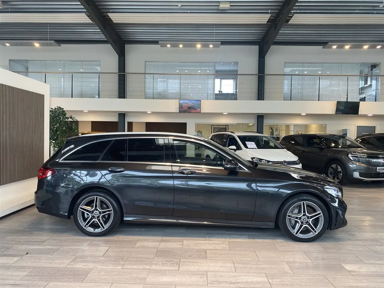 Billede 2 - Mercedes C300 de 2,0 AMG Line stc. aut.