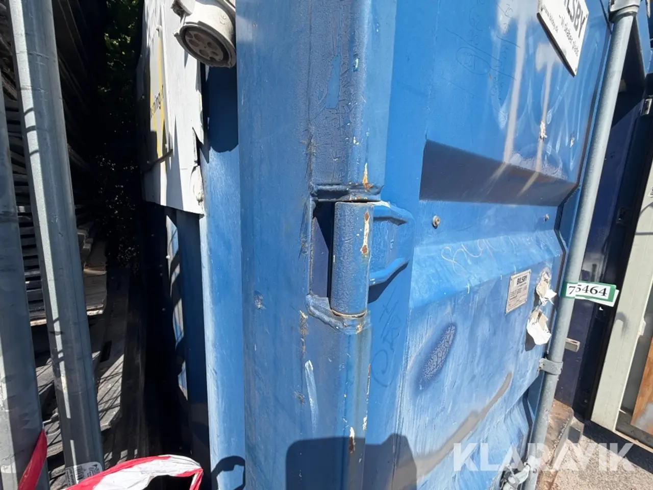 Billede 8 - Lagercontainer Bilsby 8 fod med elinstallation og reolsystem