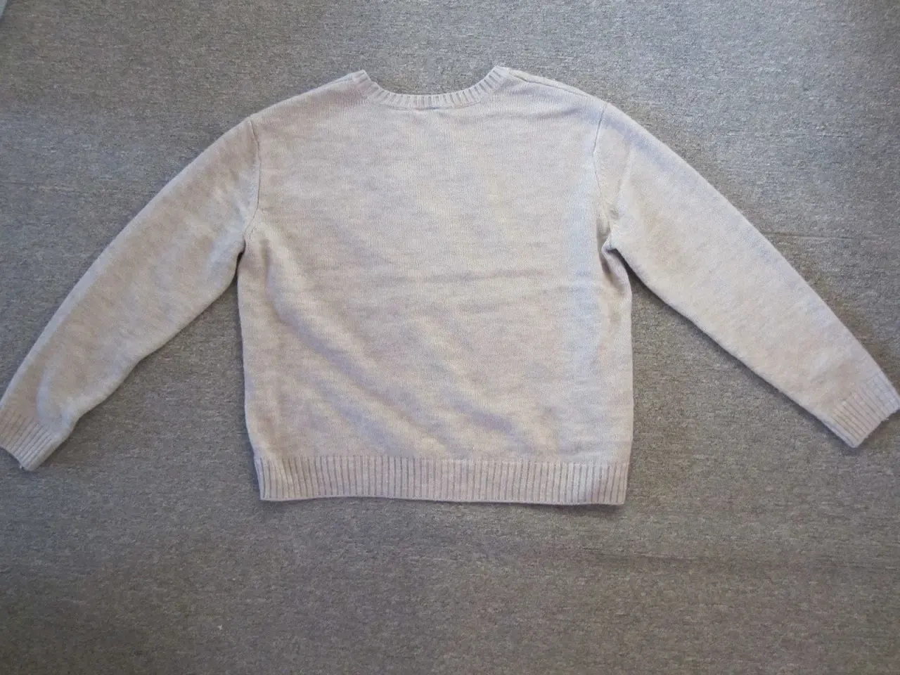 Billede 3 - Bluse med pingvin motiv str. 164 fra H&M