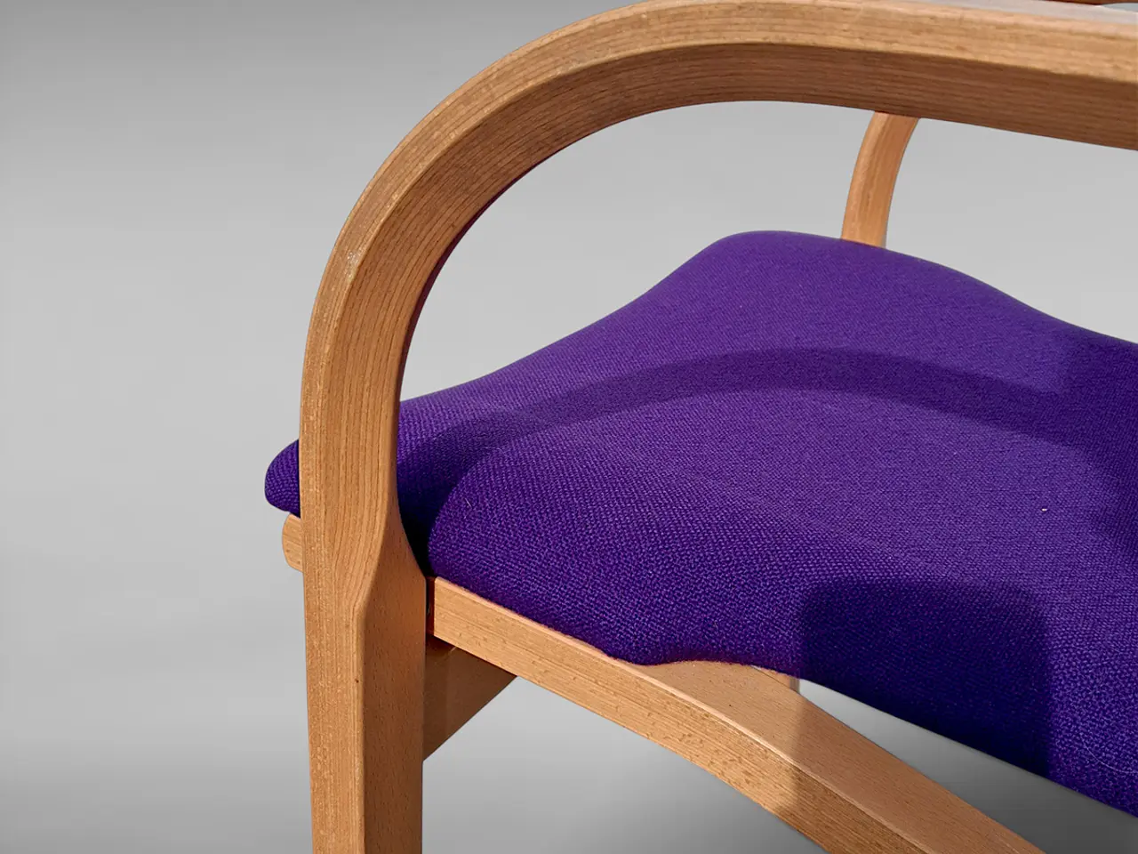 Billede 8 - 2 Four Design mødestole i blå og lilla