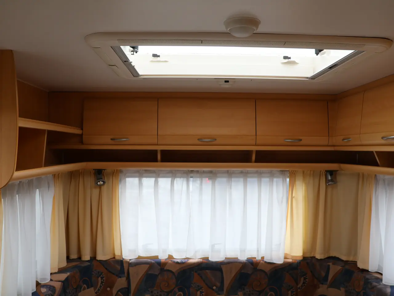 Billede 12 - Nysynet Dethleffs campingvogn årg 2000 model EG2