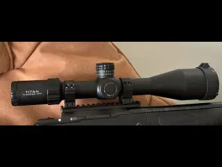 Element optics titan 5-25x56 FFP MOA