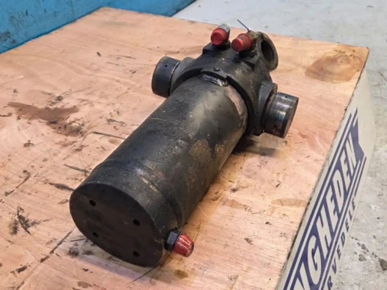 Billede 3 - New Holland LB110 Cylinder 85800365