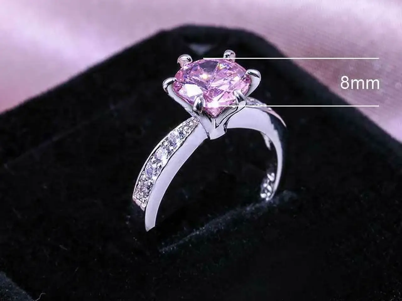 Billede 1 - Ring.Sølv(925=sterling sølv.rundslebet pink safir.