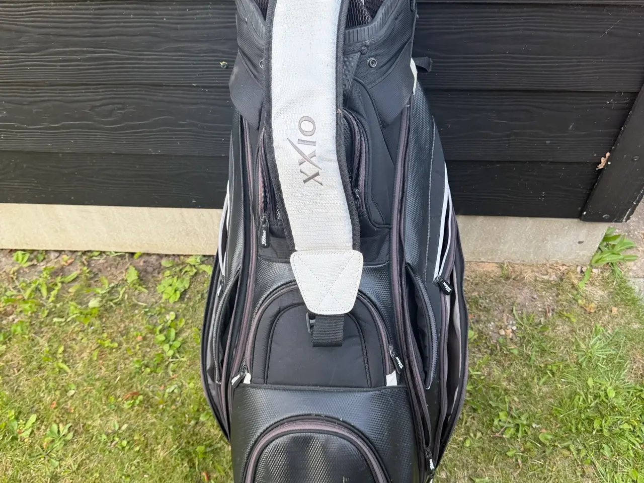 Billede 8 - Titleist golfbag med jernsæt, hybrid og putter