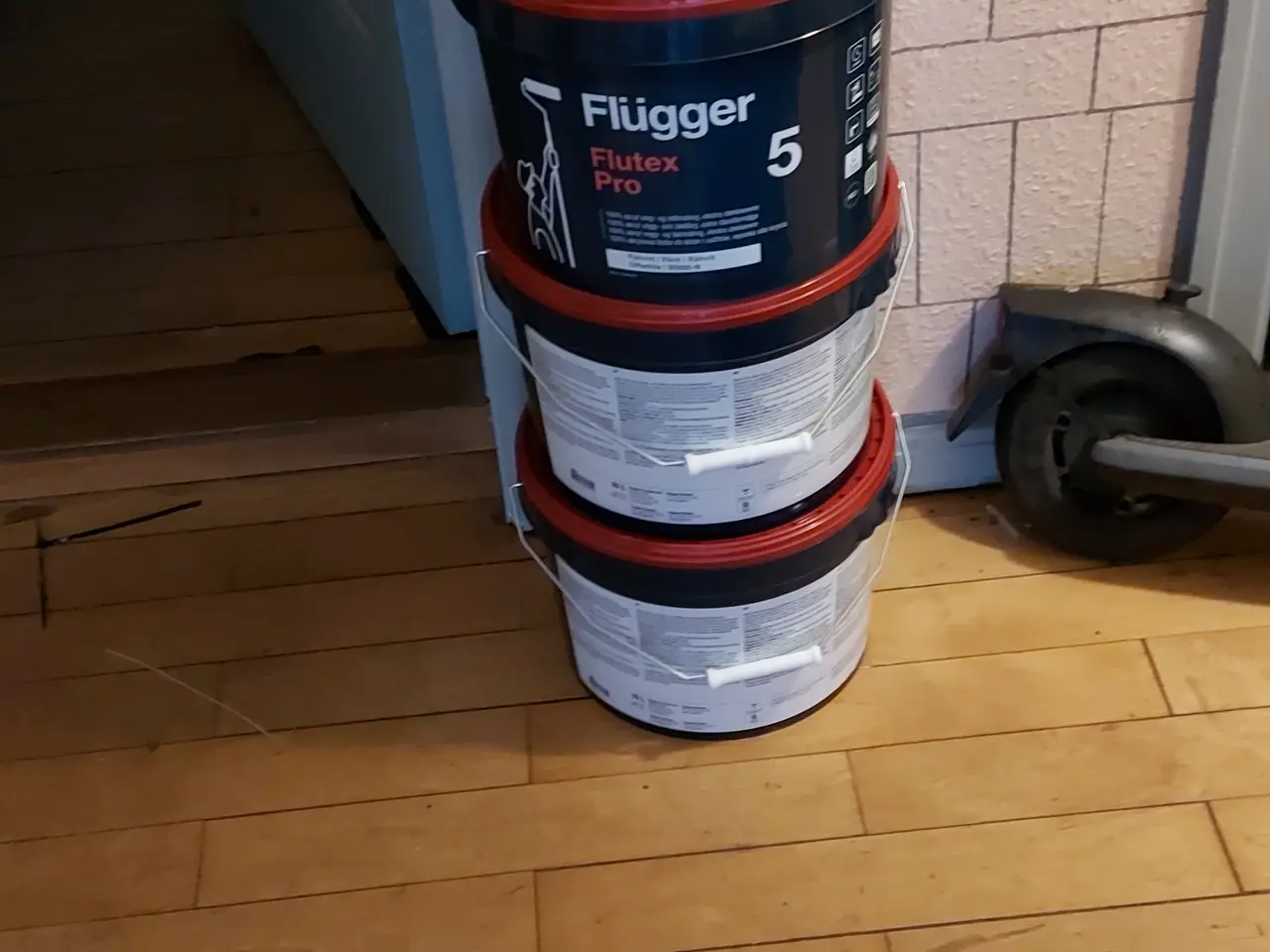 Billede 1 - Flugger Maling hvid glans 5