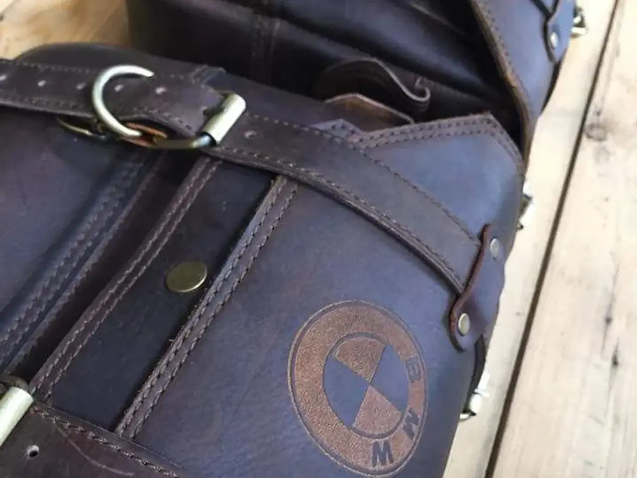 Billede 2 - Læder tasker til BMW.