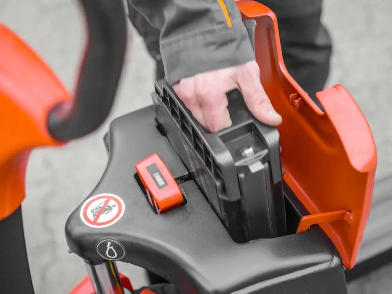 Billede 14 - ForkLion El-palleløfter - 1500 kg kapacitet, inkl. batteri og oplader