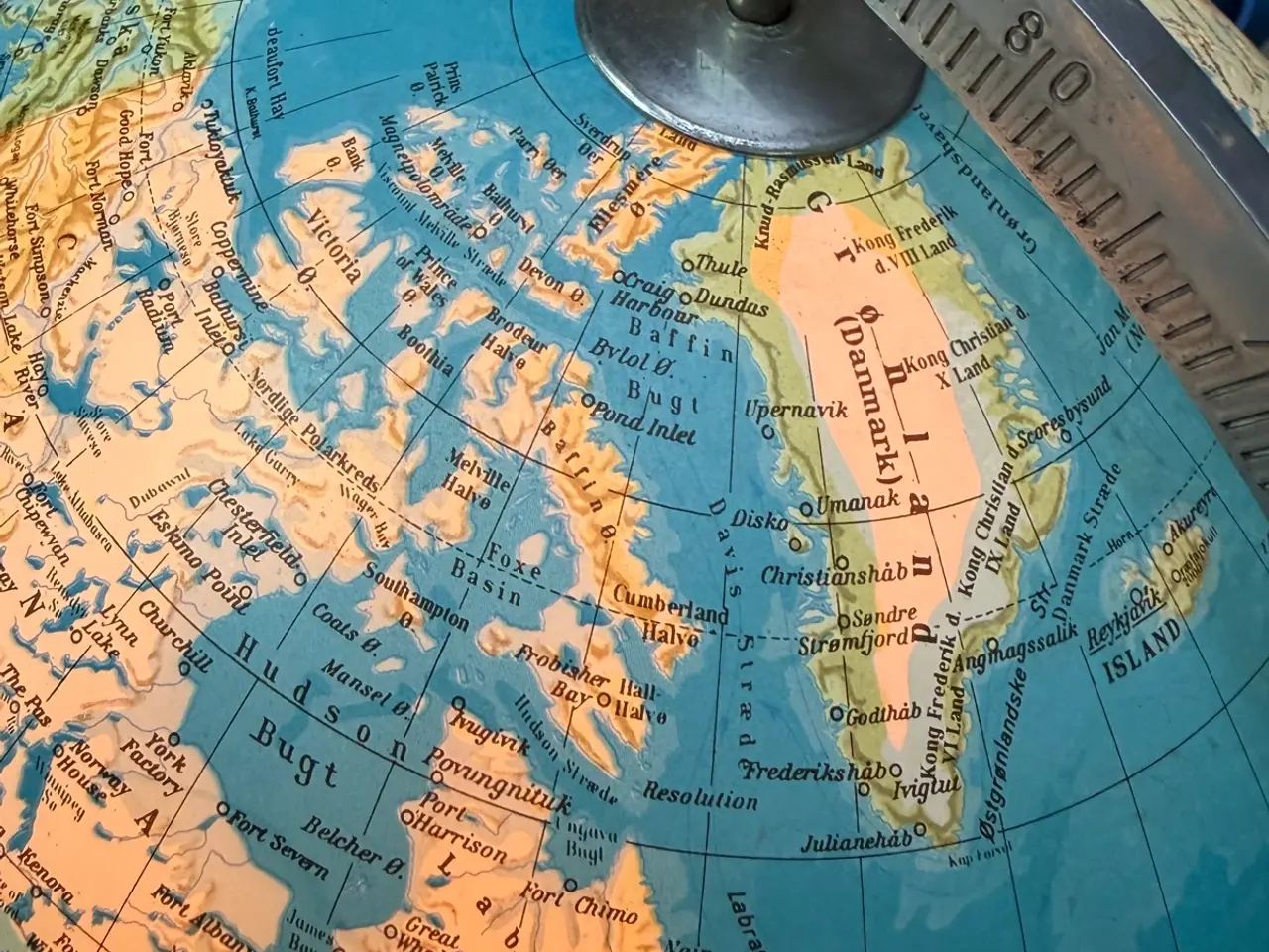 Billede 4 - FLOT GULVLAMPE ER SOM NY