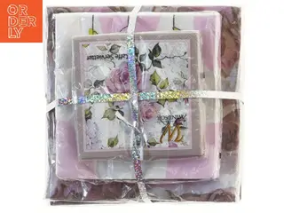 Servietter sæt med blomsterdesign (str. 12x12, 16x16 og 20x20 cm)