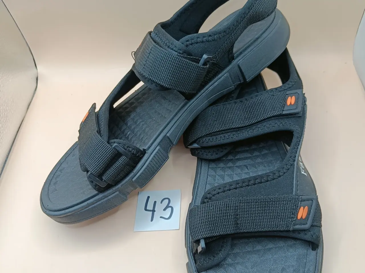 Billede 6 - Fashion sort sandaler 43str