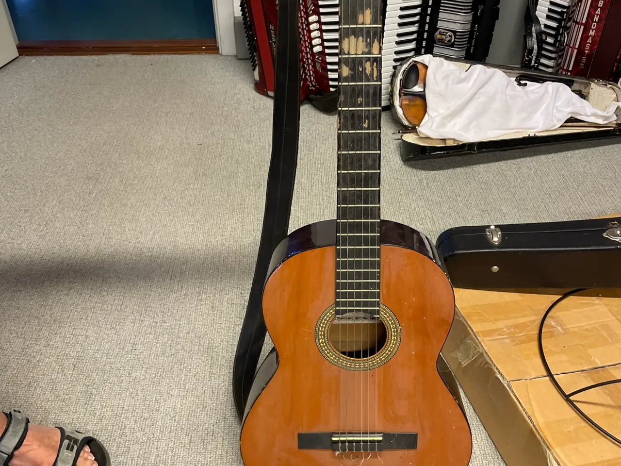 Billede 1 - Gitar