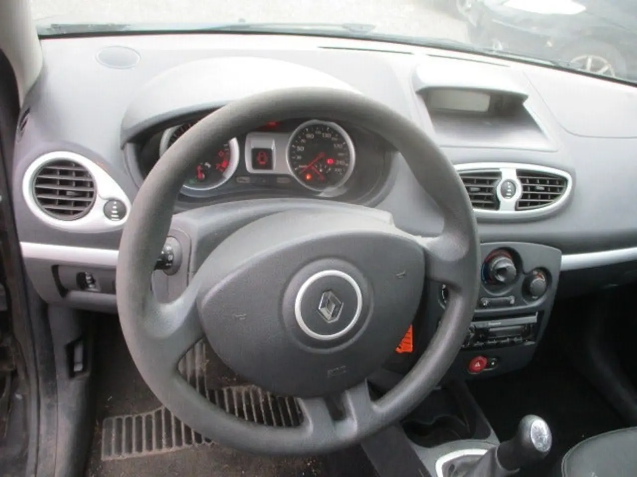 Billede 8 - Renault Clio III 1,2 16V Advantage