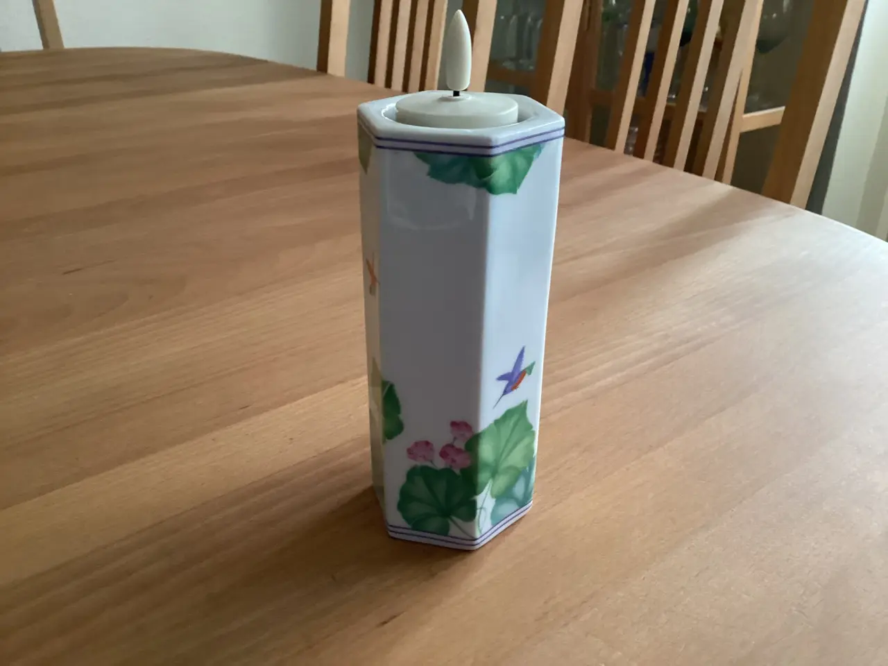 Billede 2 - Lysestage af porcelæn