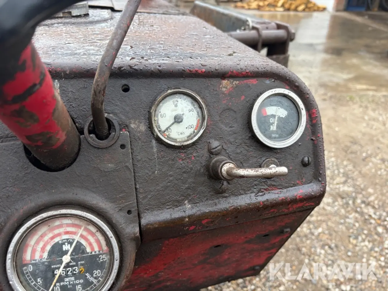 Billede 11 - Veterantraktor IH 275 Diesel - med frontlæsser