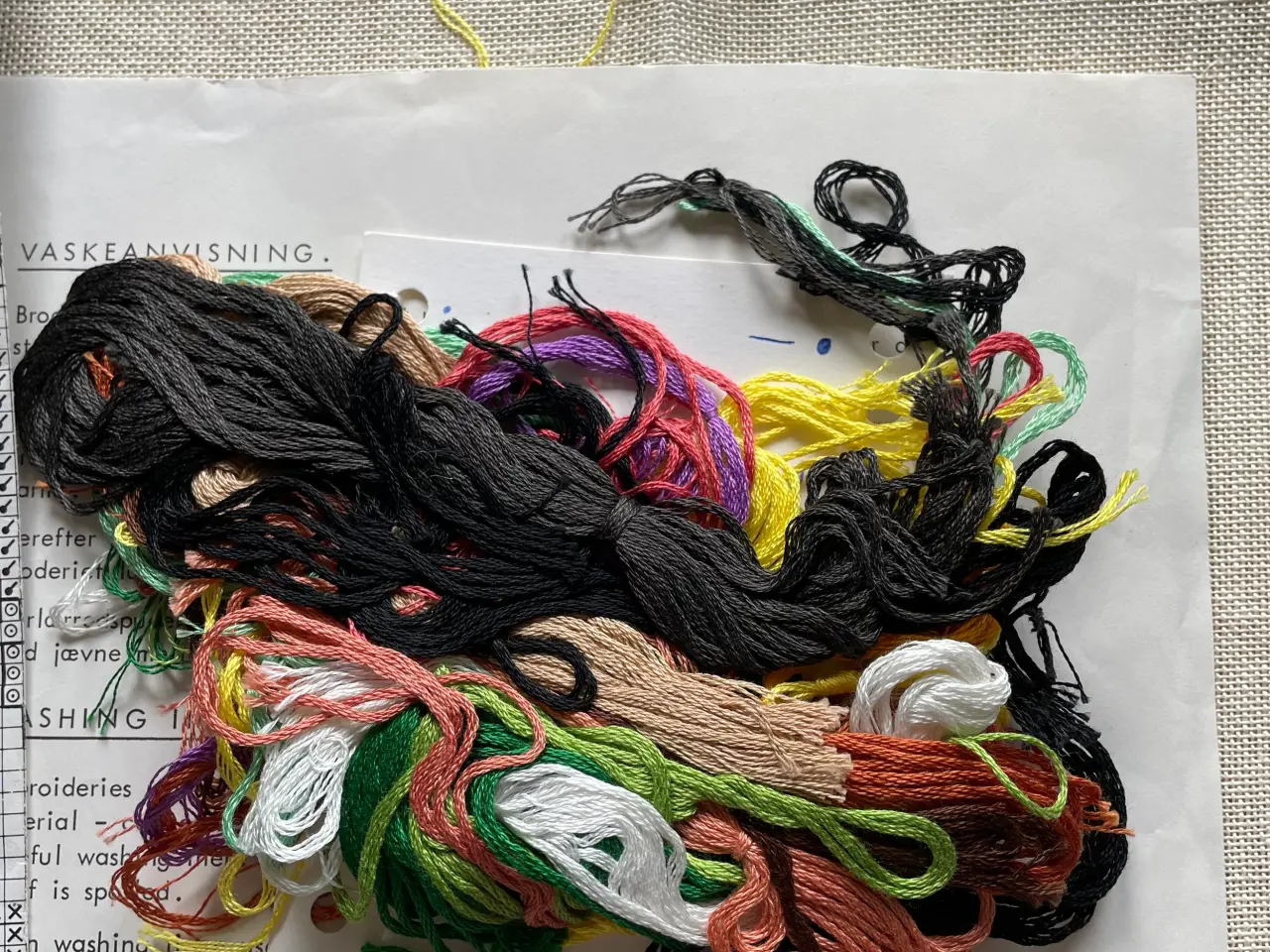Billede 2 - Eva Rosenstand 2 stk. broderikit