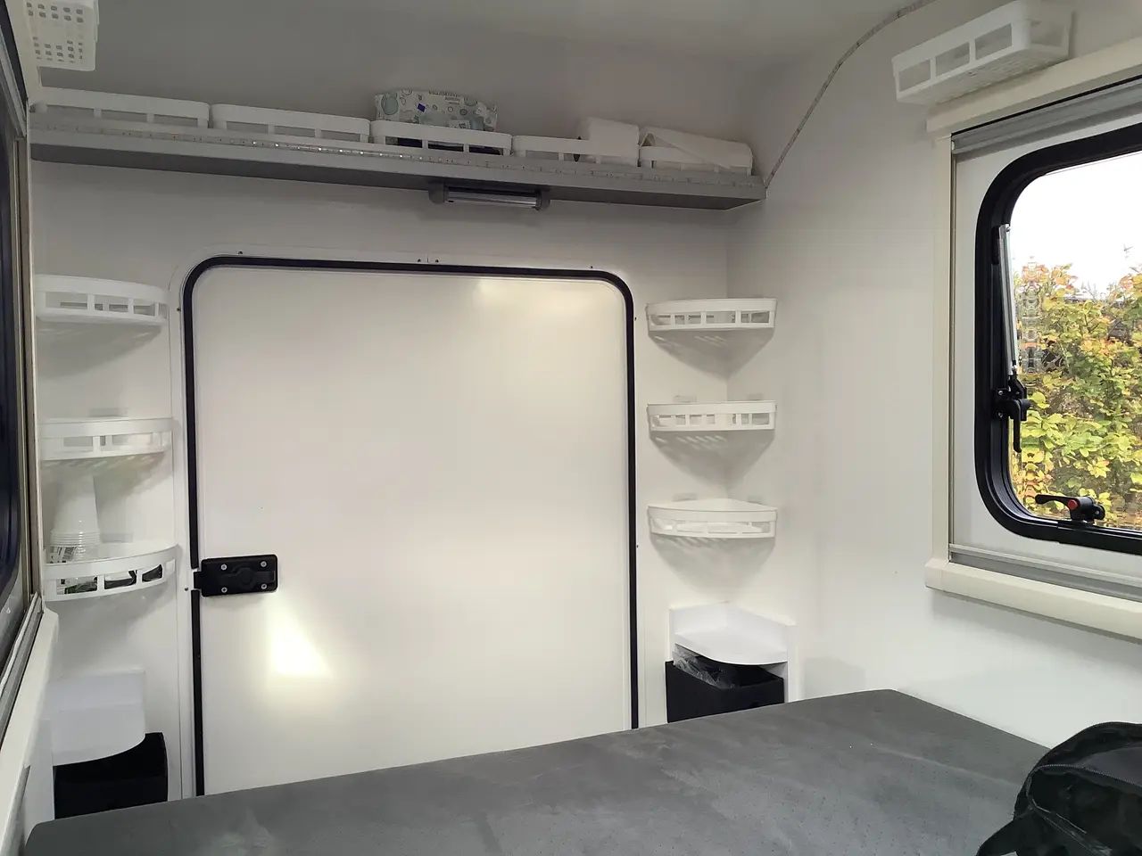 Billede 6 - SILVERLINE MIDI med bag og sidedør
