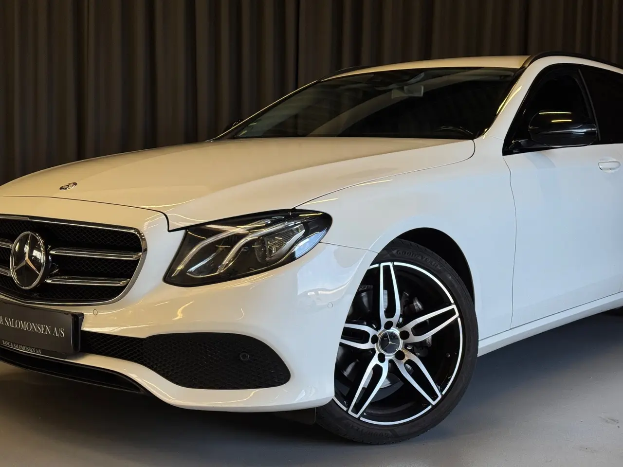 Billede 2 - Mercedes E220 d 2,0 Avantgarde stc. aut.