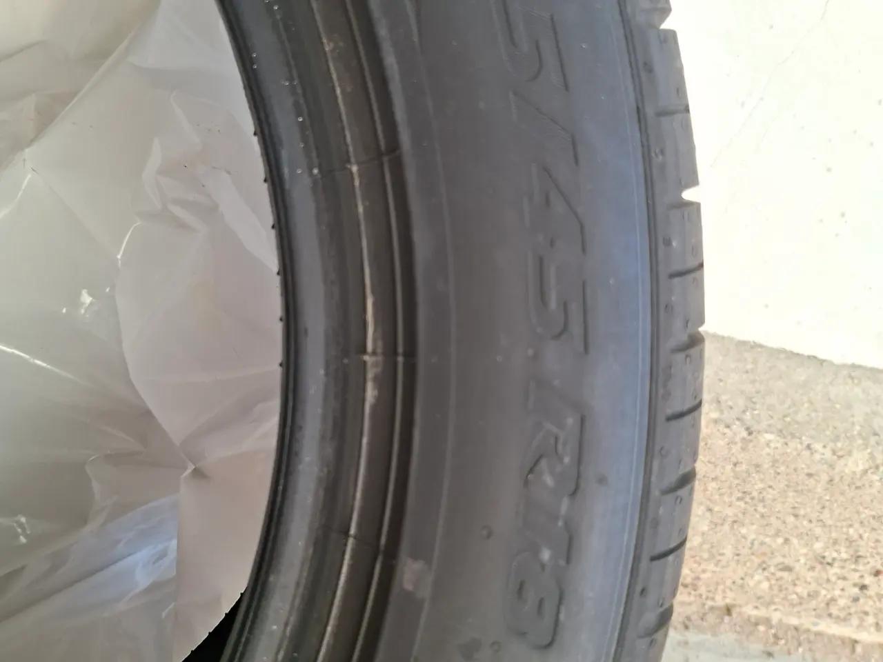 Billede 1 - Pirelli sommer dæk til salg