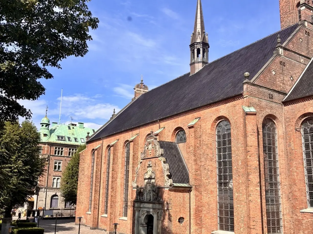 Billede 2 - Nyrenoveret lejemål på central beliggenhed