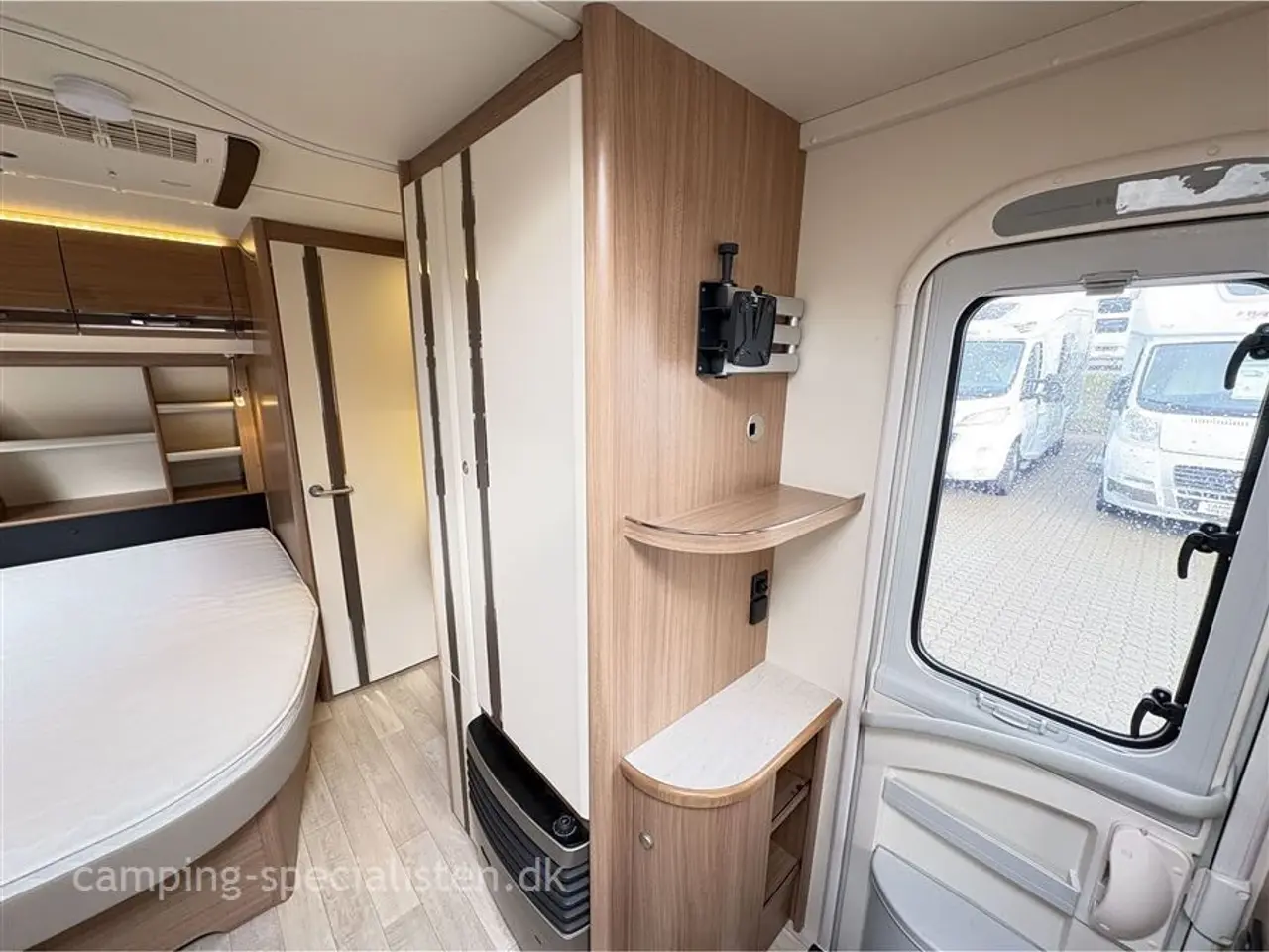 Billede 9 - 2015 - Fendt Tendenza 465 SFB Fendt Tendenza 465 SFB 2015 - Se den nu hos Camping-Specialisten.dk