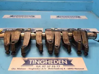 John Deere 6125HZ001 Vippeaksel RE66193