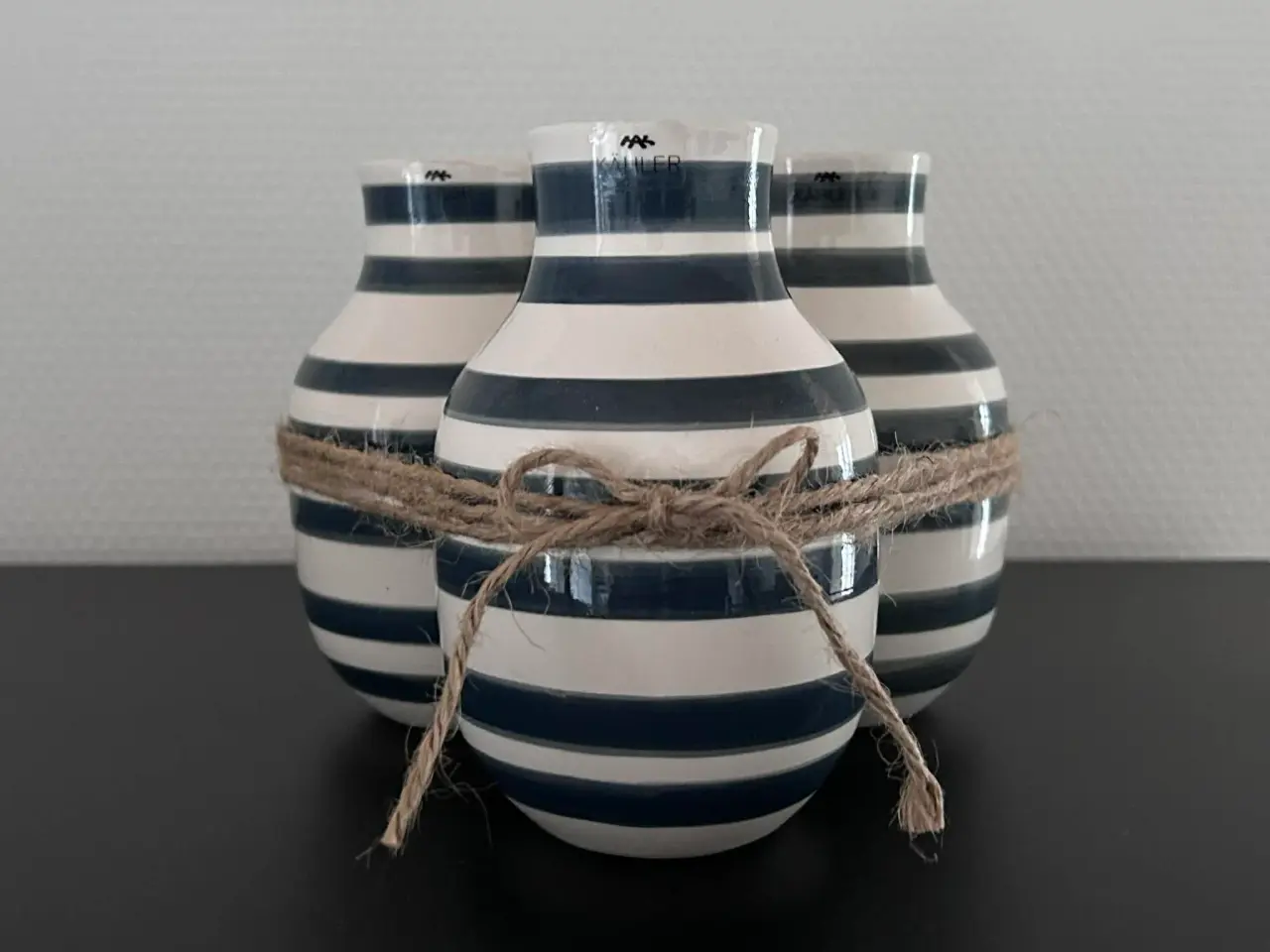 Billede 1 - Kähler omaggio vase 12,5 cm - koksgrå, 3 stk.