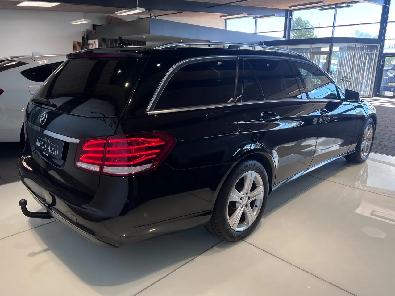Billede 3 - Mercedes E200 2,2 BlueTEC Avantgarde stc. aut.