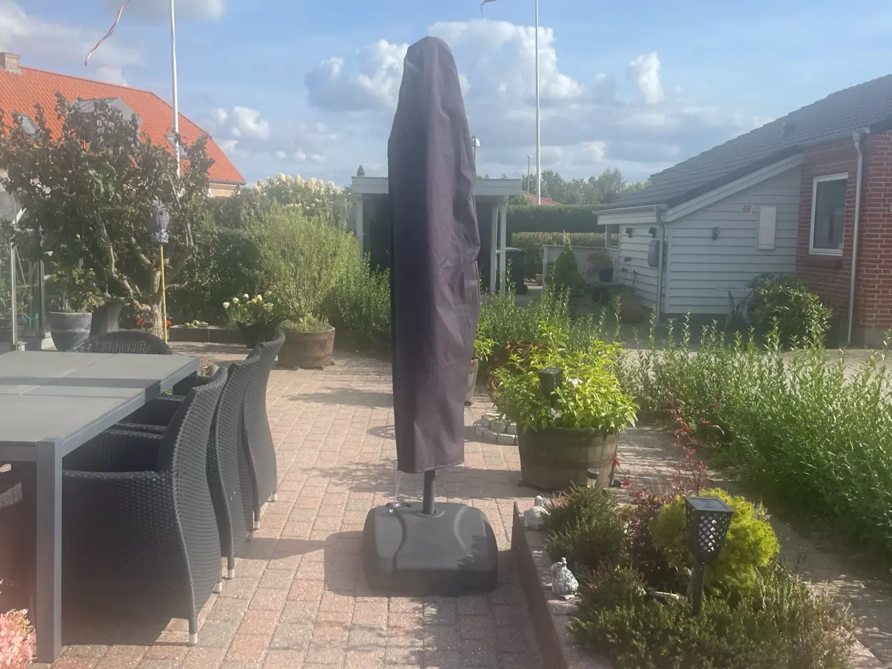 Billede 1 - Hængeparasol