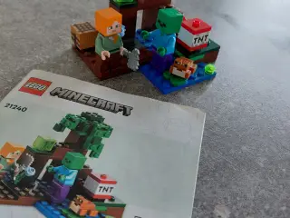 Lego Minecraft 21240
