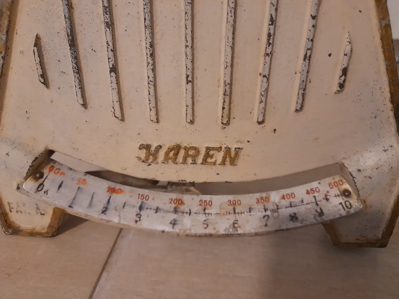 Billede 2 - Antik bordvægt af mærket Karen.