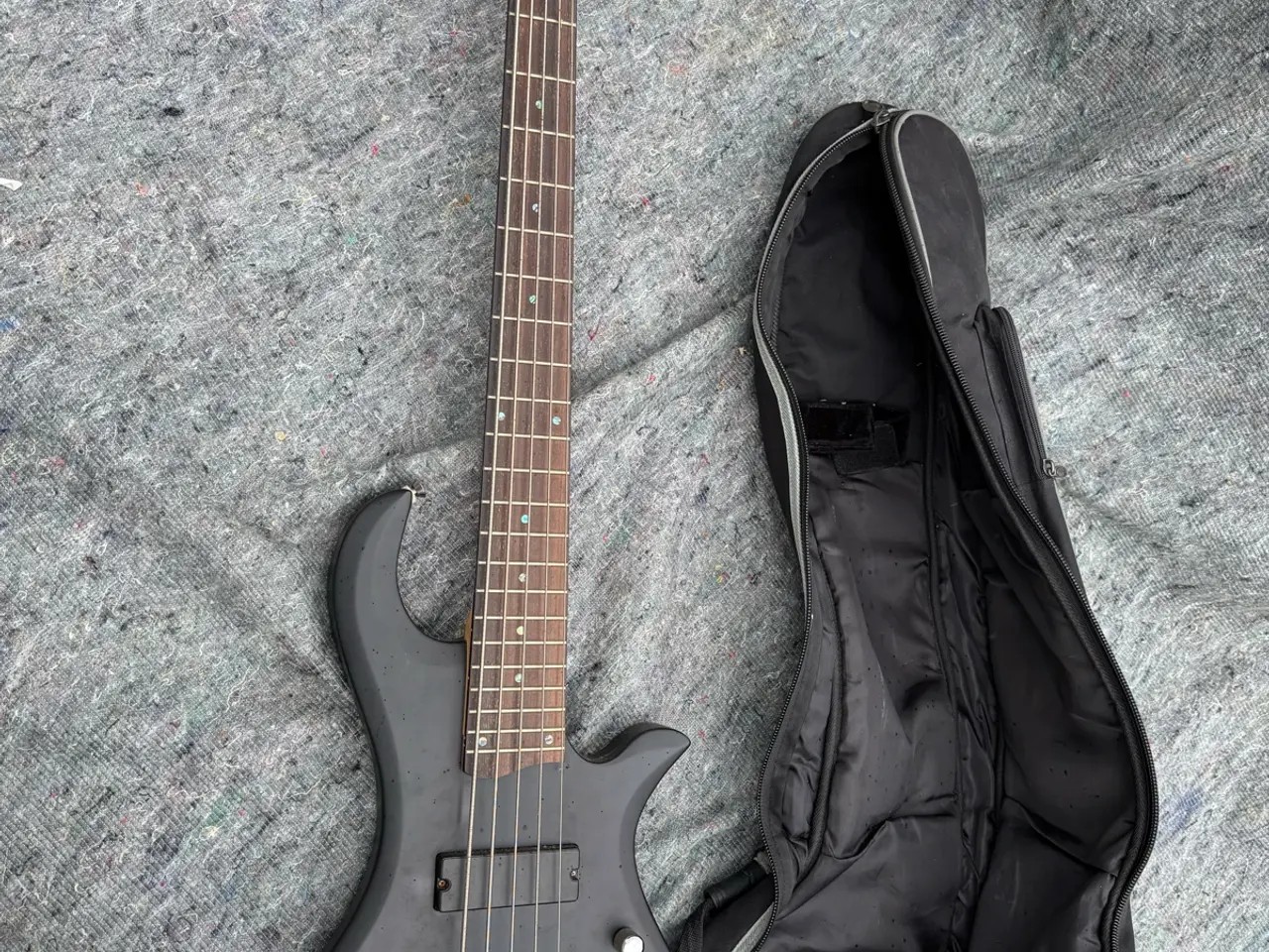 Billede 1 - Traben Array 5 Active – 5-strenget elbas inkl. gig