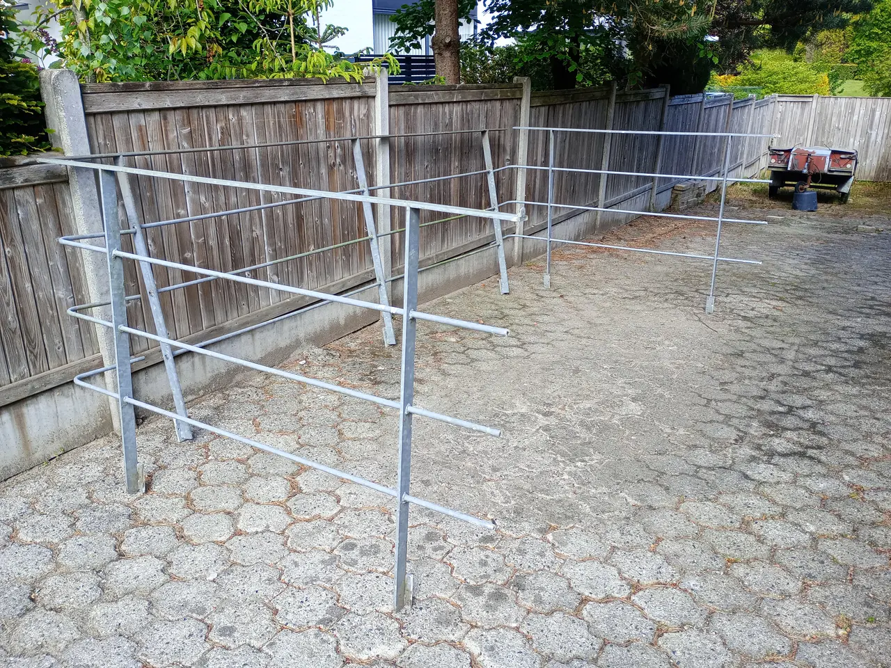 Billede 1 - Altangelænder i galvaniseret stål (186x362 cm.)