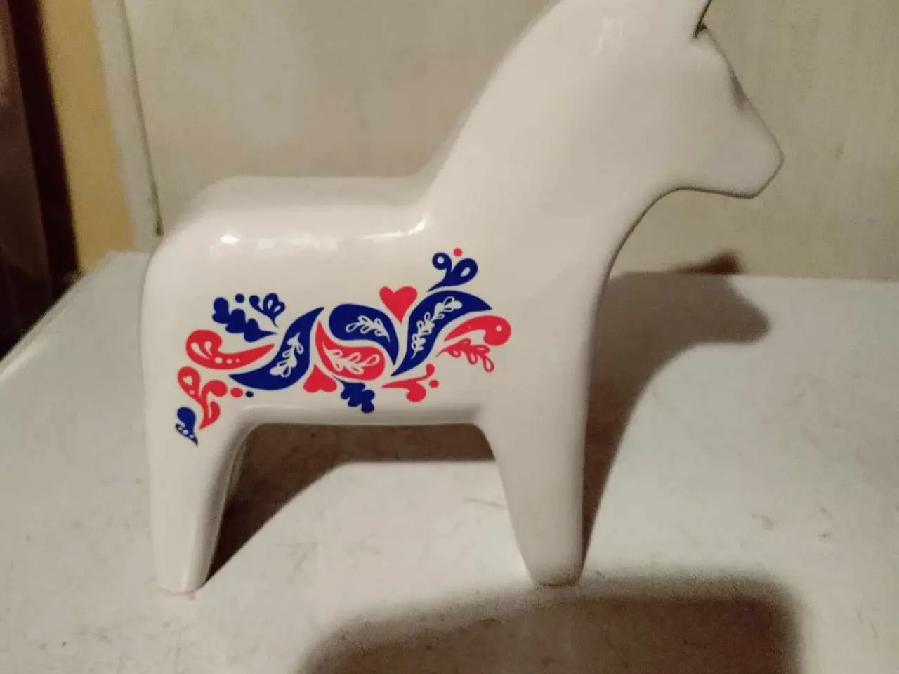 Billede 1 - stor flo porcelæn dala hest 