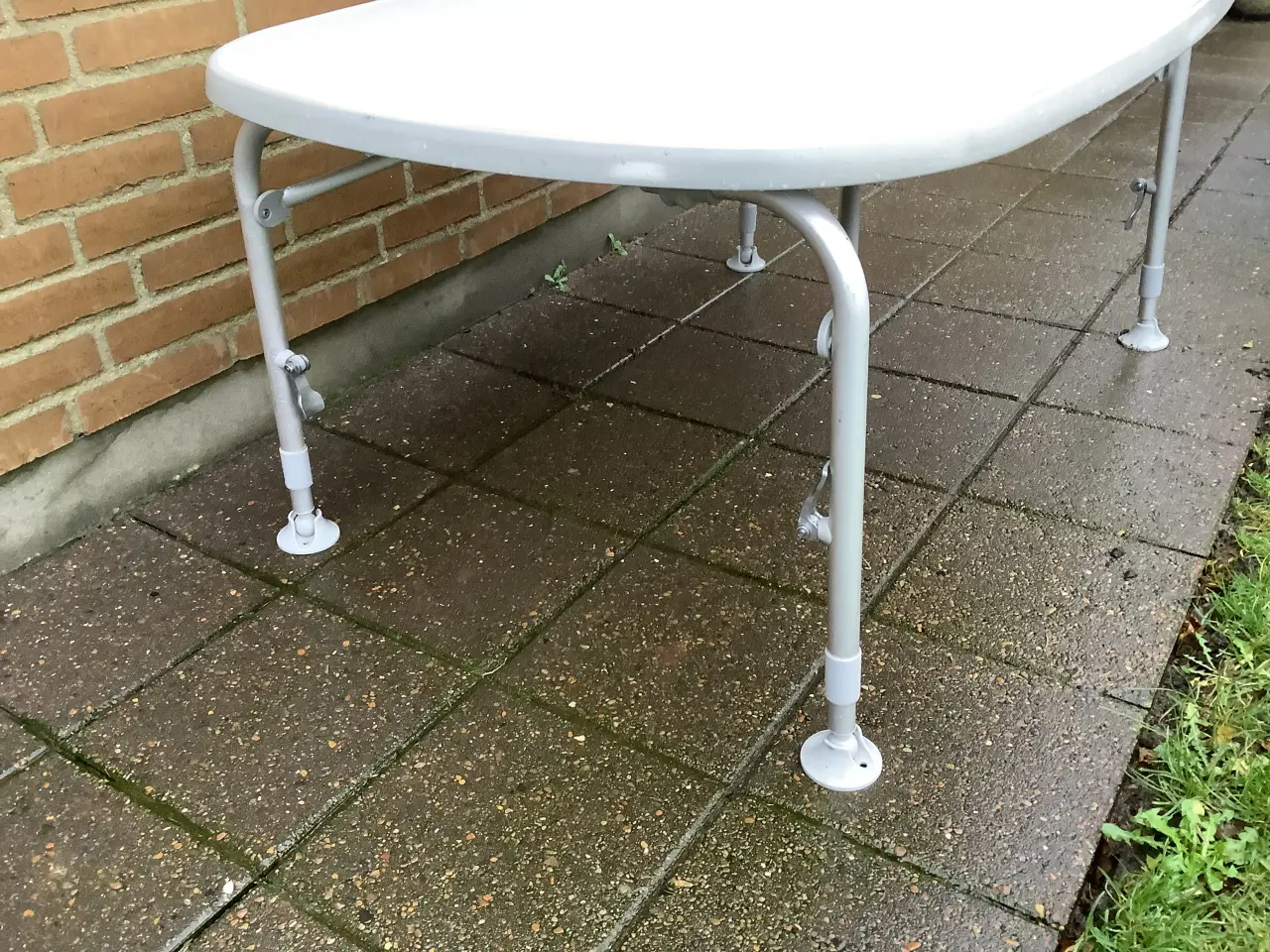 Billede 3 - Campingbord Westfield meget stabil