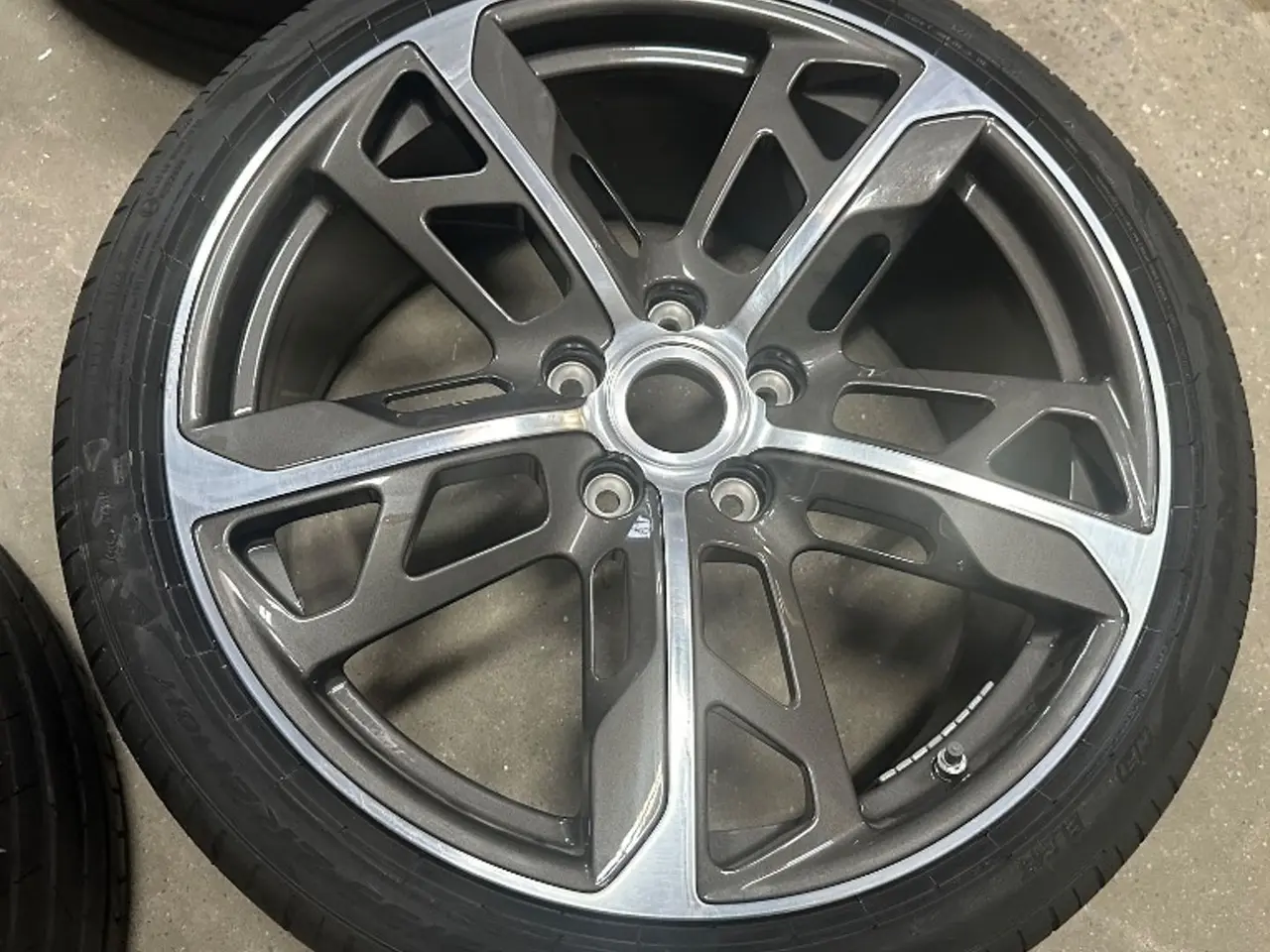 Billede 3 - Porsche Taycan Alu fælge Ubrugte