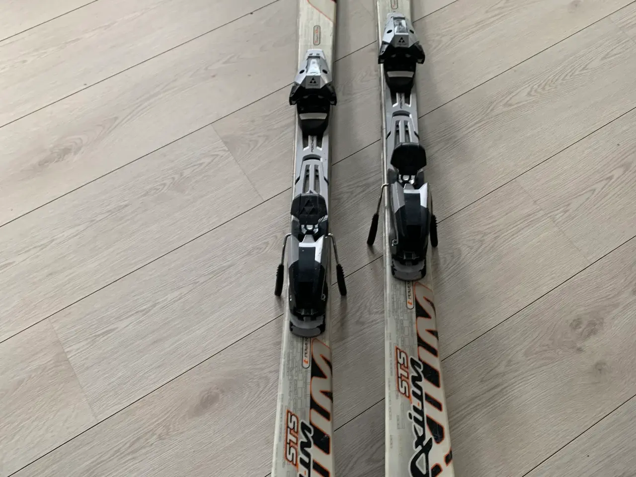 Billede 4 - God allround ski